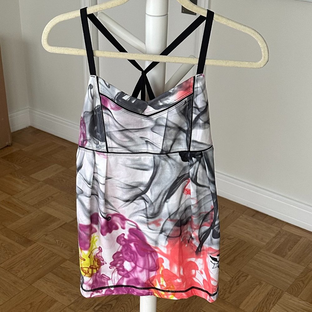 White Patterned Lululemon Tank Top (Never Worn)